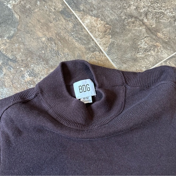 BDG Farren Turtleneck Sweater - Picture 3 of 3